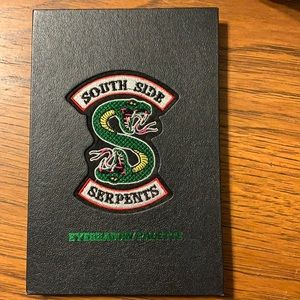 Riverdale eyeshadow
